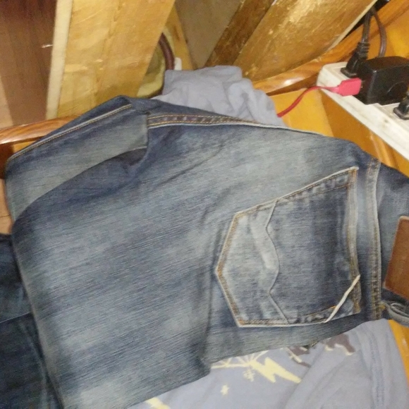 Jeans - Picture 1 of 2